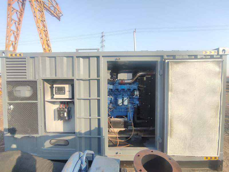 展会柴油发电机组的机油多久更换一次比较合适？